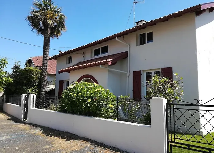 Maison Basco Landaise A 10 Kms Des Plages Holiday home